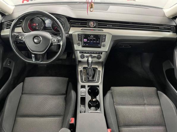 Volkswagen Passat B8 с пробегом 2017 года, цена 1 449 000 рублей, 196000 км, универсал, Автокод Объявления
