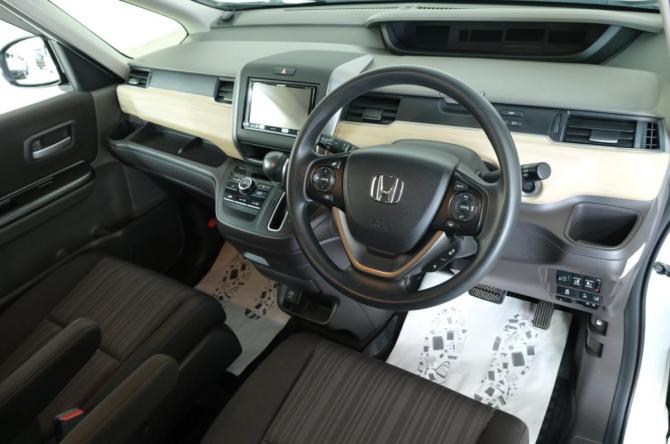 Honda Freed II с пробегом 2016 года, цена 1 699 000 рублей, 67054 км, компактвэн, Автокод Объявления