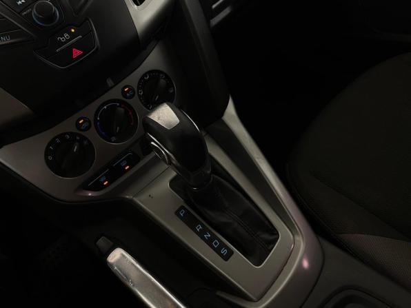 Ford Focus III с пробегом 2012 года, цена 649 000 рублей, 259339 км, седан, Автокод Объявления
