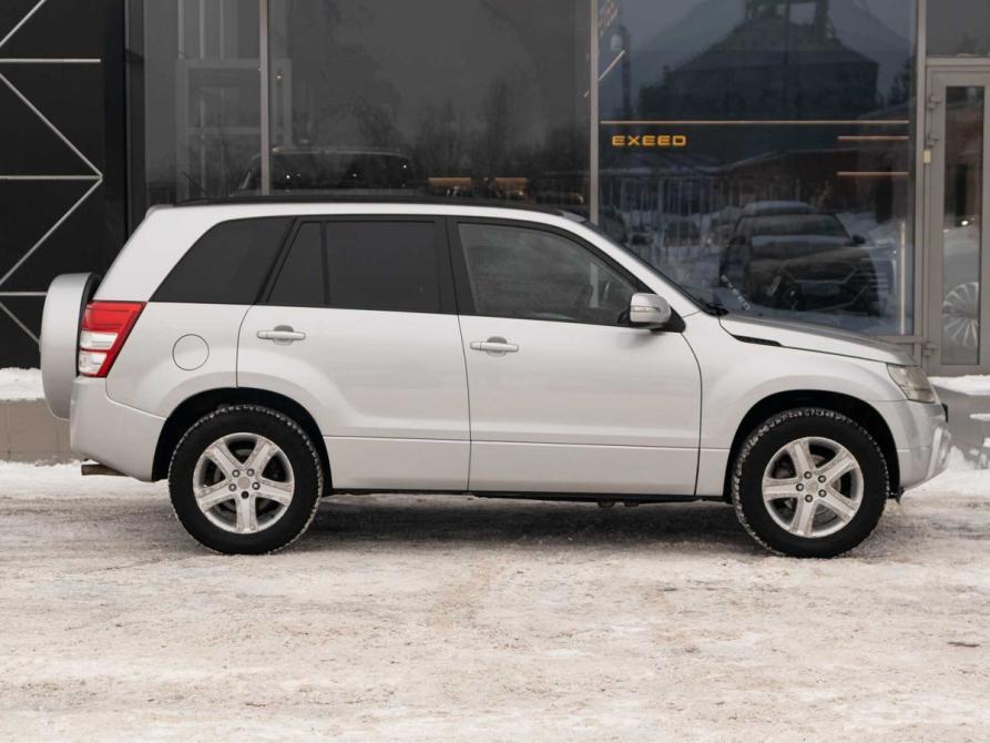 Suzuki Grand Vitara II Рестайлинг Новосибирск  - изображение 4