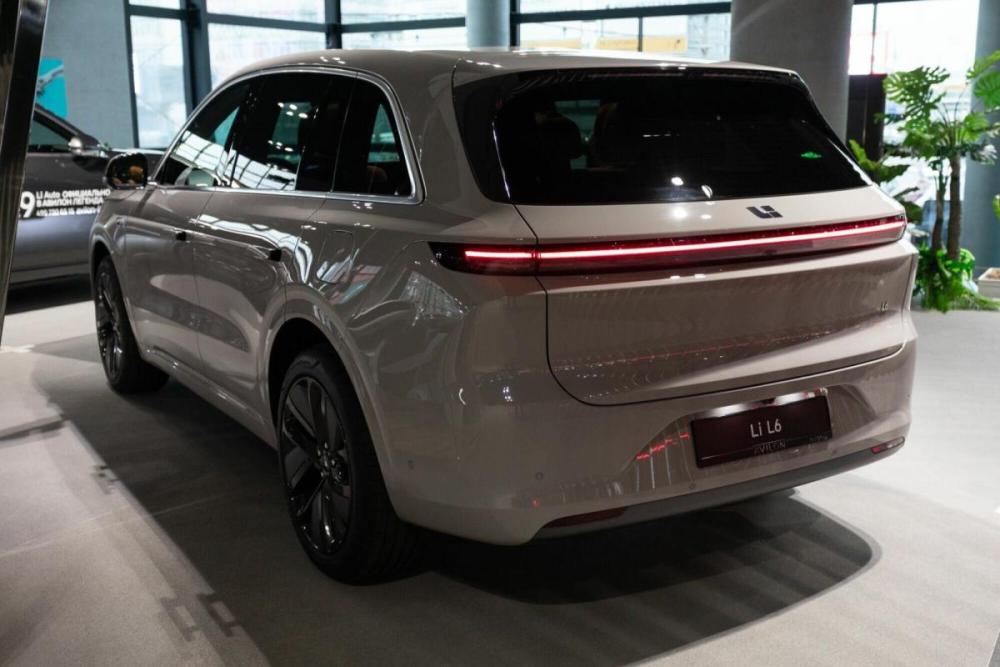 Li Auto (Lixiang) L6 Москва  - изображение 6