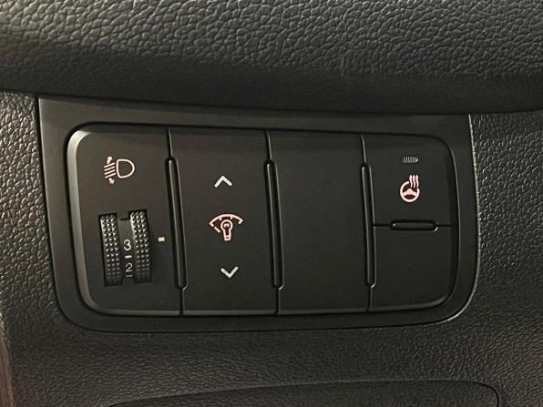 Kia Ceed II Рестайлинг с пробегом 2017 года, цена 1 035 000 рублей, 109628 км, хэтчбек, Автокод Объявления
