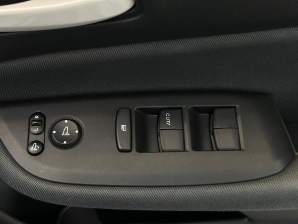 Honda Fit IV с пробегом 2021 года, цена 1 299 999 рублей, 79320 км, хэтчбек, Автокод Объявления