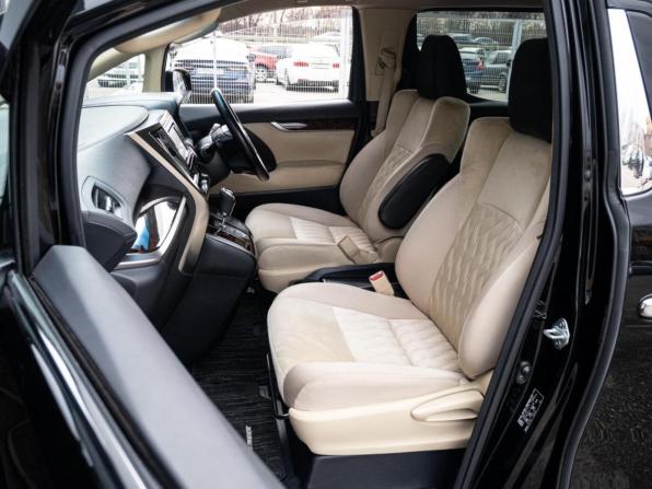 Toyota Vellfire II Рестайлинг с пробегом 2018 года, цена 4 320 000 рублей, 128176 км, минивэн, Автокод Объявления