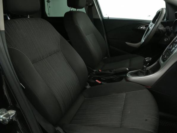 Opel Astra J с пробегом 2011 года, цена 479 000 рублей, 260000 км, хэтчбек, Автокод Объявления