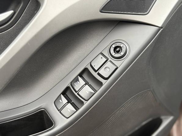 Hyundai Elantra V (MD) Рестайлинг с пробегом 2015 года, цена 775 000 рублей, 342000 км, седан, Автокод Объявления