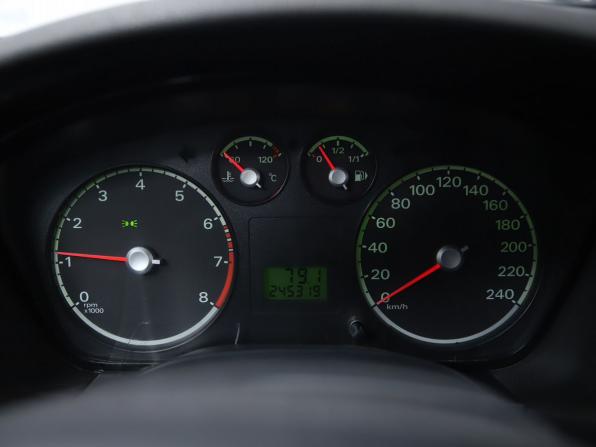 Ford Focus II с пробегом 2005 года, цена 340 000 рублей, 245319 км, седан, Автокод Объявления