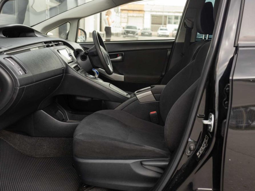 Toyota Prius III Рестайлинг (XW30) Новосибирск  - изображение 20