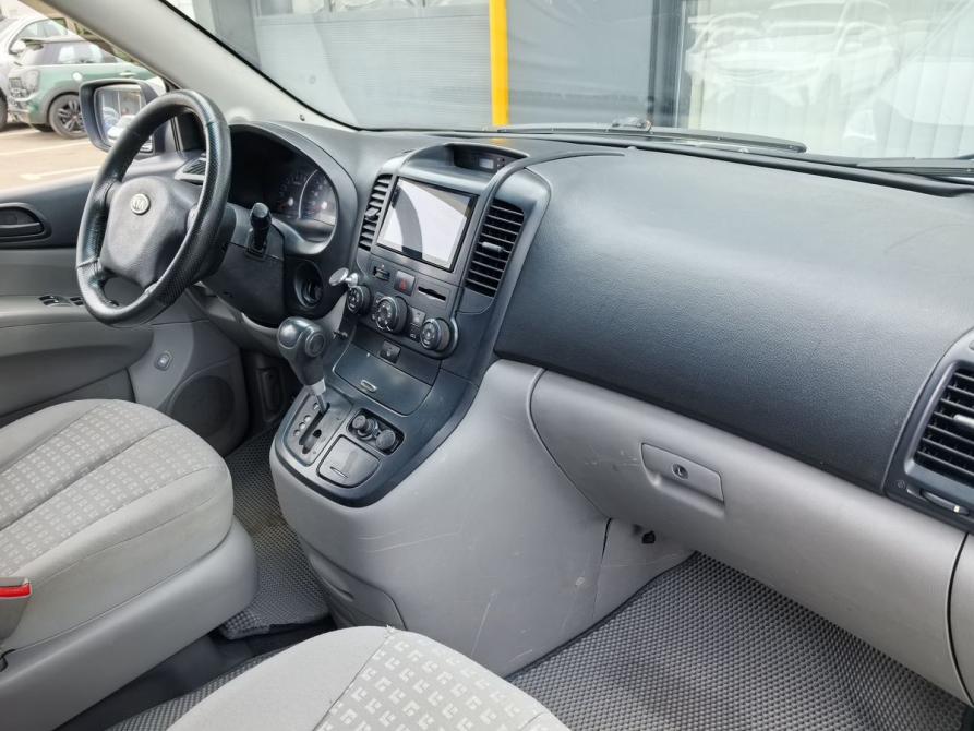 Kia Carnival II Москва  - изображение 11