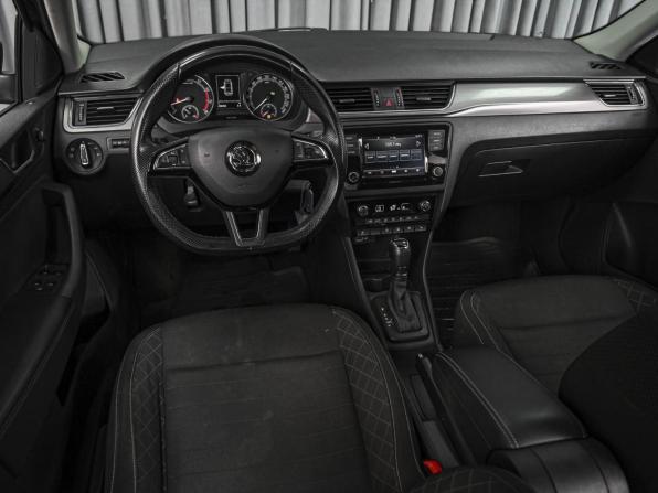 Skoda Rapid I Рестайлинг с пробегом 2018 года, цена 1 260 000 рублей, 206858 км, лифтбек, Автокод Объявления