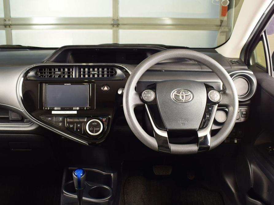 Toyota Aqua I Рестайлинг 2 Кемерово  - изображение 11