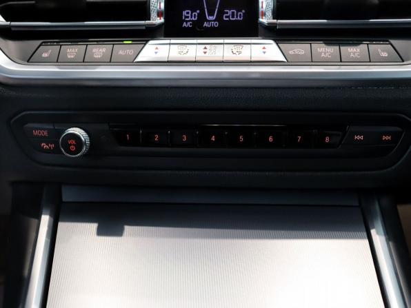 BMW 3 серии VII (G2x) с пробегом 2019 года, цена 3 699 000 рублей, 120718 км, седан, Автокод Объявления