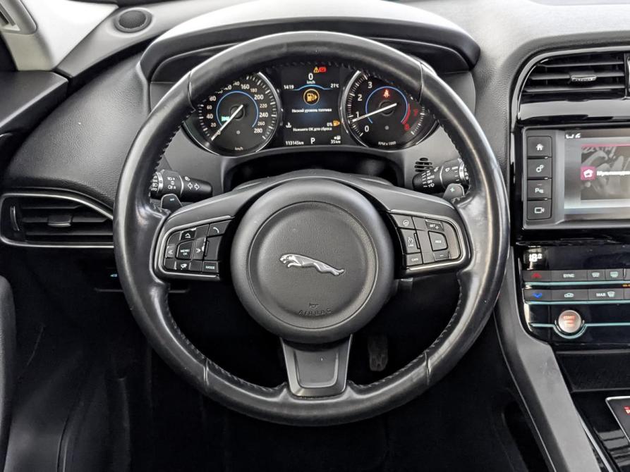 Jaguar F-Pace I Москва  - изображение 22
