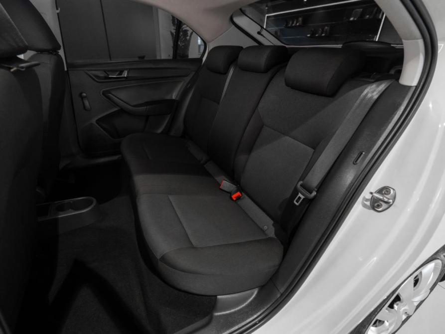 Skoda Rapid I Рестайлинг Москва  - изображение 12