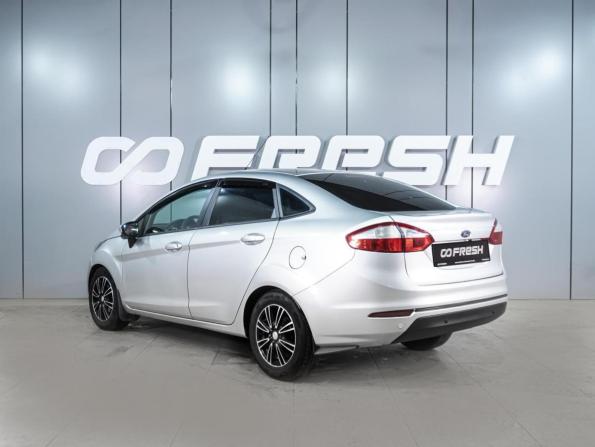 Ford Fiesta Mk6 Рестайлинг с пробегом 2015 года, цена 939 000 рублей, 107671 км, седан, Автокод Объявления