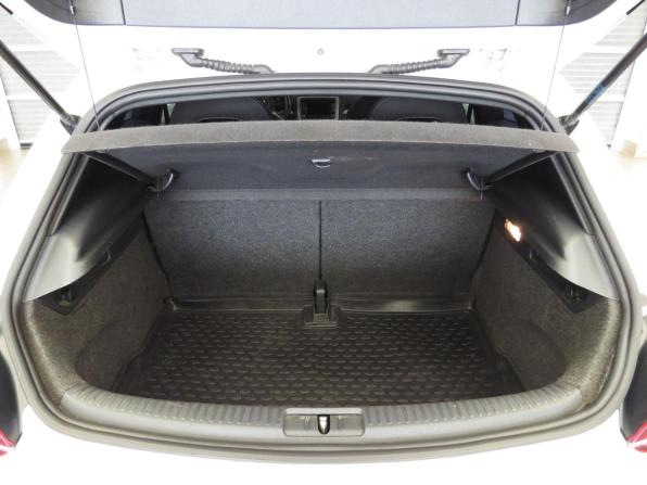 Volkswagen Scirocco III с пробегом 2012 года, цена 1 190 000 рублей, 185600 км, хэтчбек, Автокод Объявления