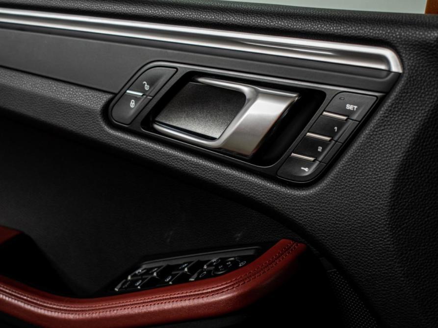 Porsche Macan I Москва  - изображение 18