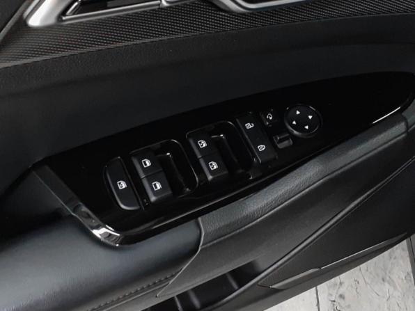 Kia Sportage V с пробегом 2022 года, цена 3 340 000 рублей, 101545 км, внедорожник, Автокод Объявления