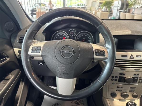 Opel Astra H Рестайлинг с пробегом 2008 года, цена 567 000 рублей, 280894 км, универсал, Автокод Объявления