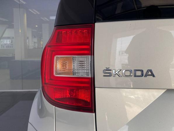 Skoda Yeti I Рестайлинг с пробегом 2014 года, цена 1 370 000 рублей, 145304 км, внедорожник, Автокод Объявления