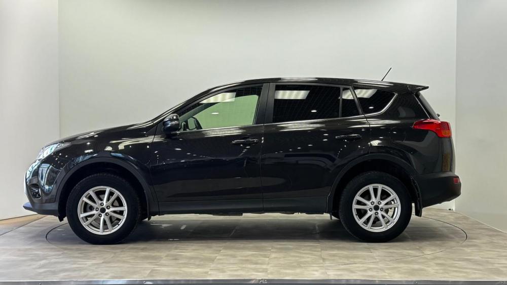 Toyota RAV4 IV (XA40) Киров  - изображение 2