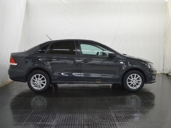 Volkswagen Polo V Рестайлинг с пробегом 2016 года, цена 975 000 рублей, 131521 км, седан, Автокод Объявления