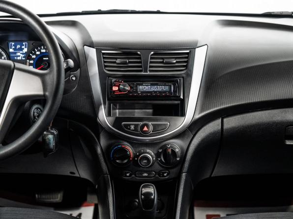 Hyundai Solaris I с пробегом 2014 года, цена 1 079 500 рублей, 41891 км, седан, Автокод Объявления