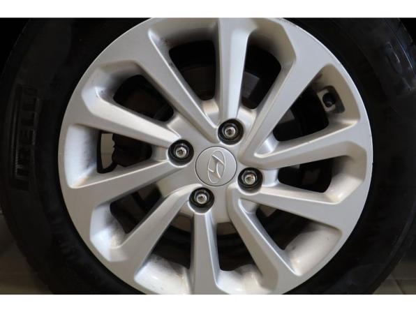 Hyundai Solaris II с пробегом 2019 года, цена 1 319 000 рублей, 147536 км, седан, Автокод Объявления