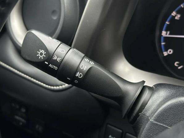 Toyota RAV4 IV (XA40) Рестайлинг с пробегом 2017 года, цена 2 699 000 рублей, 50000 км, внедорожник, Автокод Объявления