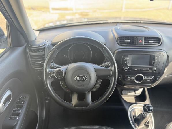 Kia Soul II Рестайлинг с пробегом 2017 года, цена 1 415 000 рублей, 60652 км, хэтчбек, Автокод Объявления