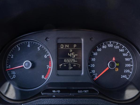 Volkswagen Polo V с пробегом 2015 года, цена 710 000 рублей, 169229 км, седан, Автокод Объявления