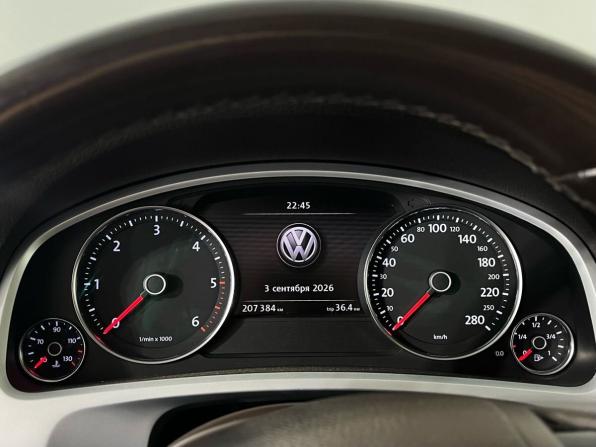 Volkswagen Touareg II Рестайлинг с пробегом 2017 года, цена 3 300 000 рублей, 207384 км, внедорожник, Автокод Объявления