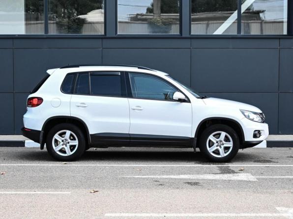 Volkswagen Tiguan I Рестайлинг с пробегом 2012 года, цена 1 429 000 рублей, 263926 км, внедорожник, Автокод Объявления