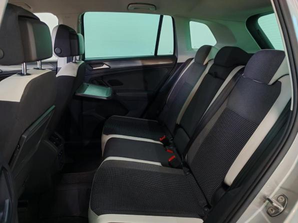 Volkswagen Tiguan II с пробегом 2019 года, цена 2 899 000 рублей, 100735 км, внедорожник, Автокод Объявления