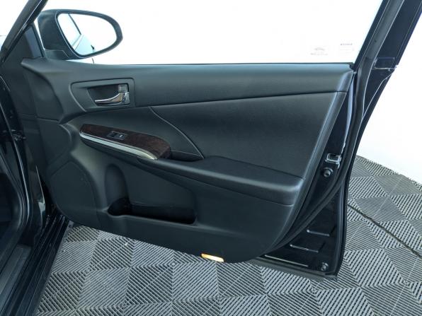 Toyota Camry VII (XV50) Рестайлинг с пробегом 2017 года, цена 2 850 000 рублей, 52500 км, седан, Автокод Объявления