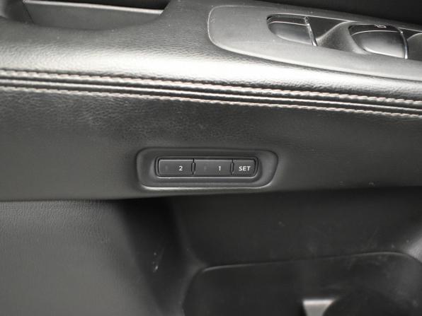 Nissan Pathfinder IV с пробегом 2014 года, цена 1 820 000 рублей, 170000 км, внедорожник, Автокод Объявления