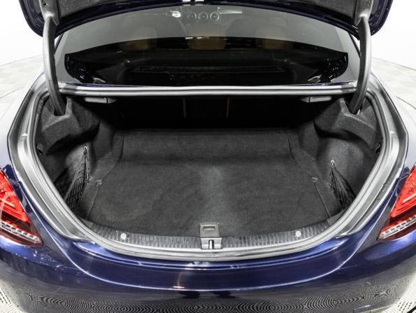 Mercedes-Benz C-Класс IV (W205) Рестайлинг с пробегом 2018 года, цена 2 965 000 рублей, 110339 км, седан, Автокод Объявления