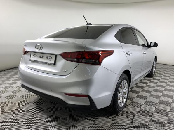 Hyundai Solaris II с пробегом 2017 года, цена 1 289 000 рублей, 154261 км, седан, Автокод Объявления