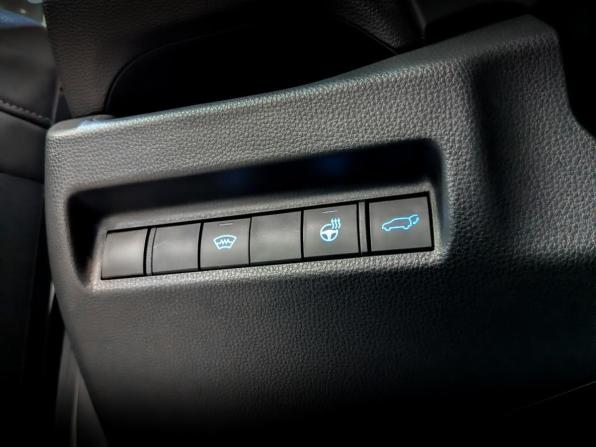 Toyota RAV4 V (XA50) с пробегом 2021 года, цена 3 390 000 рублей, 136228 км, внедорожник, Автокод Объявления