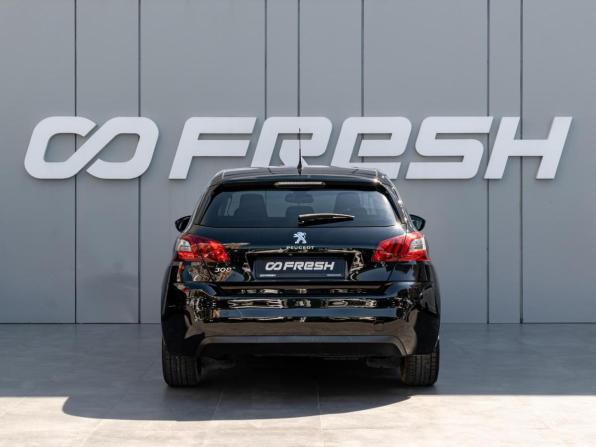 Peugeot 308 II Рестайлинг с пробегом 2019 года, цена 1 515 000 рублей, 135509 км, хэтчбек, Автокод Объявления