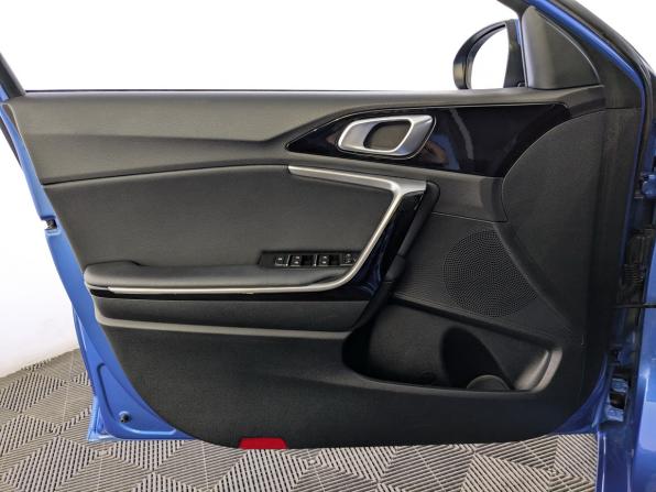 Kia Ceed III с пробегом 2020 года, цена 1 950 000 рублей, 47014 км, хэтчбек, Автокод Объявления