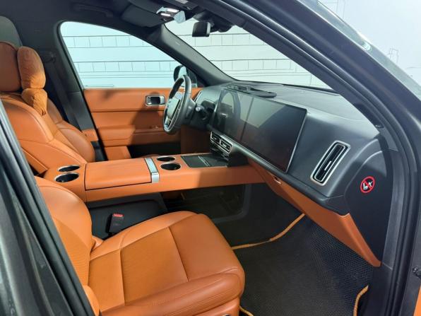 Li Auto (Lixiang) L9 I с пробегом 2023 года, цена 6 249 000 рублей, 62516 км, внедорожник, Автокод Объявления