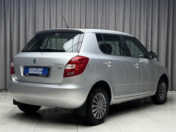 Skoda Fabia II Рестайлинг с пробегом 2012 года, цена 629 000 рублей, 152000 км, хэтчбек, Автокод Объявления