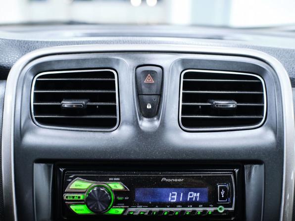 Renault Sandero II с пробегом 2014 года, цена 449 000 рублей, 213026 км, хэтчбек, Автокод Объявления