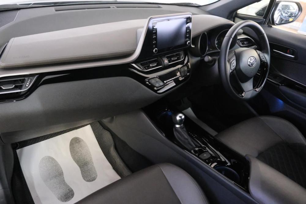 Toyota C-HR I Рестайлинг Омск  - изображение 17