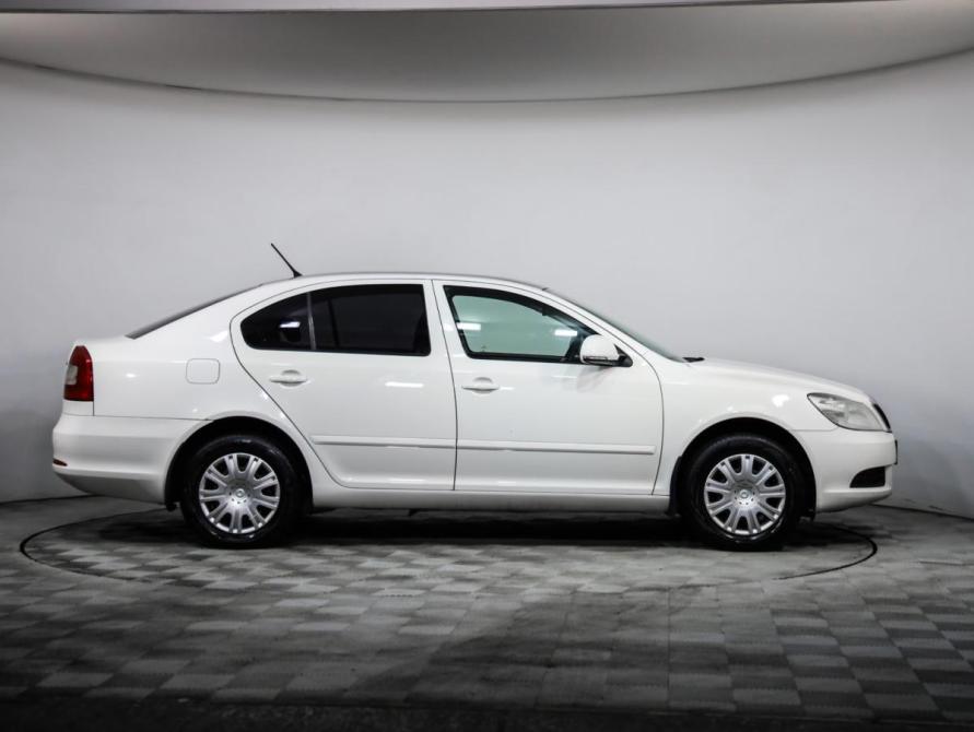 Skoda Octavia II (A5) Рестайлинг Санкт-Петербург  - изображение 4