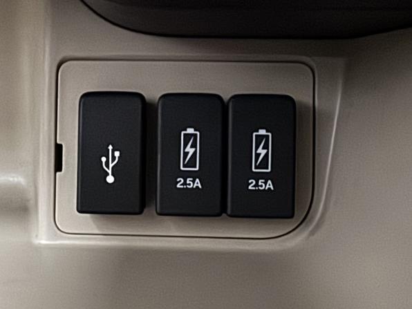 Honda N-BOX II с пробегом 2018 года, цена 900 000 рублей, 112217 км, микровэн, Автокод Объявления