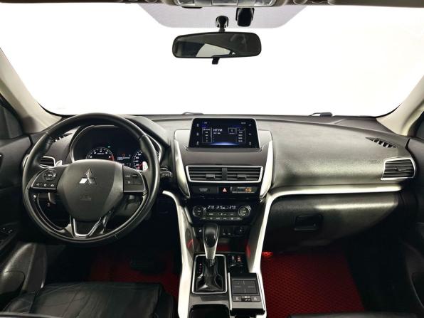 Mitsubishi Eclipse Cross I с пробегом 2018 года, цена 1 600 000 рублей, 143000 км, внедорожник, Автокод Объявления