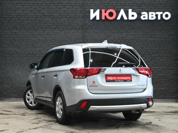 Mitsubishi Outlander III Рестайлинг 2 с пробегом 2017 года, цена 1 930 000 рублей, 89185 км, внедорожник, Автокод Объявления