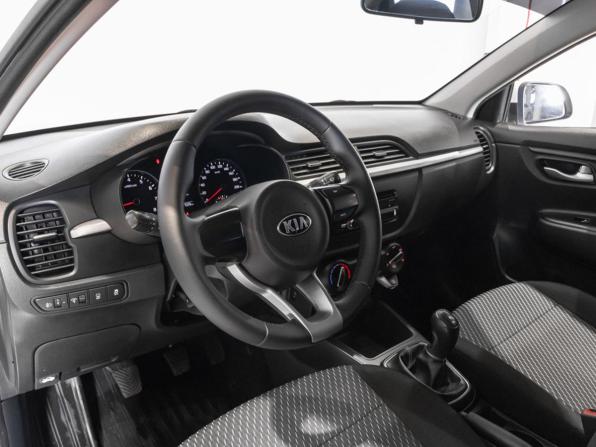 Kia Rio IV с пробегом 2018 года, цена 856 400 рублей, 256984 км, седан, Автокод Объявления